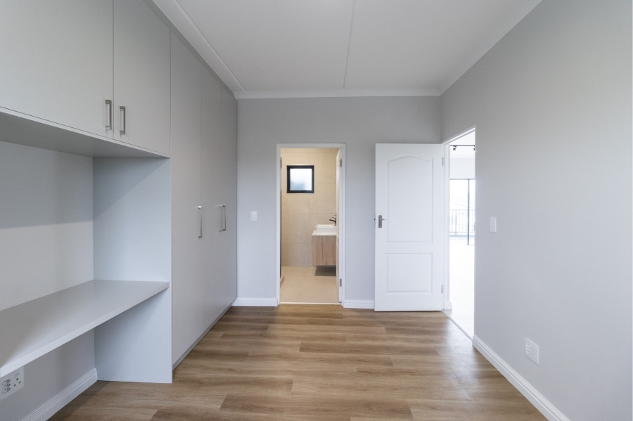 To Let 3 Bedroom Property for Rent in Sandown Western Cape